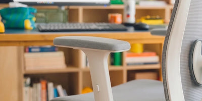 Importancia de reposabrazos en sillas de oficina: ergonomía y confort
